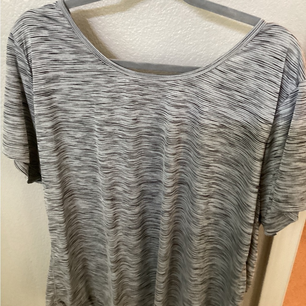 Heathered Gray Short Sleeve Tee with Scoop Neck